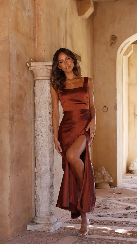 Alaria Maxi Dress - Rust