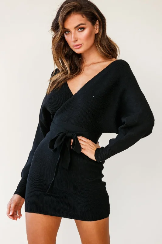 Cameo Batwing Knit Dress Black