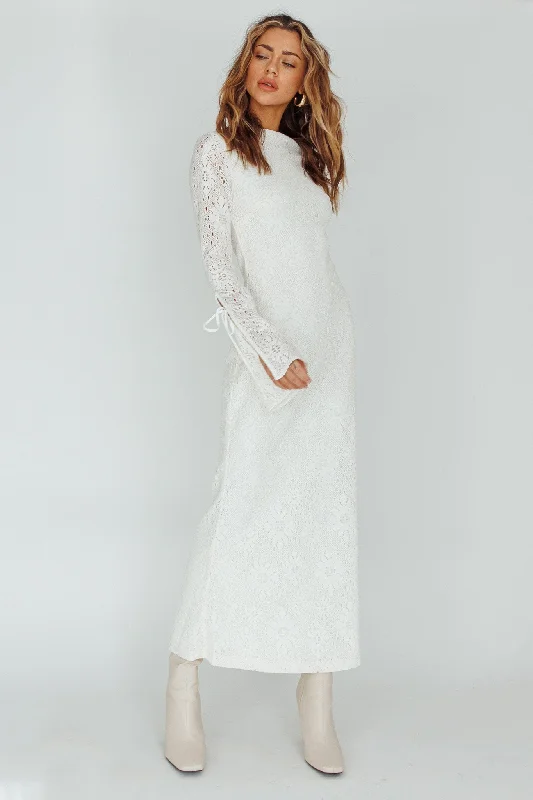 Kalia Long Sleeve Lace Midi Dress Cream