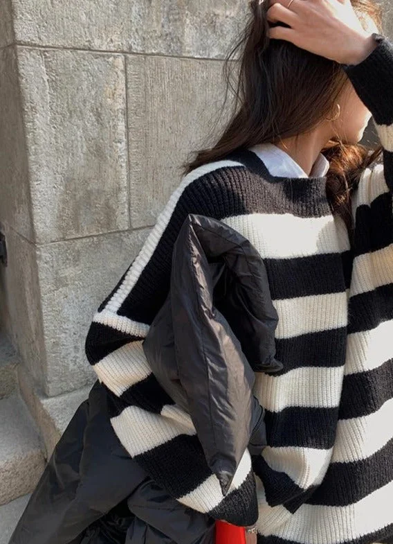 Flytonn-Korean style, Casual fashion, INS dressing, Lazy style, Graduation gift 
NO. 1251 OVERSIZED STRIPED SWEATER