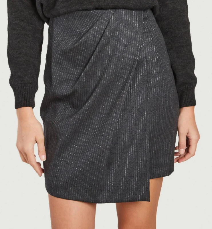 Fang Striped Skirt In Anthracite Grey