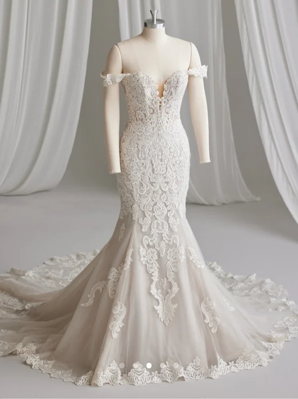 Stock - Up SaleMaggie Sottero Fiona Royale