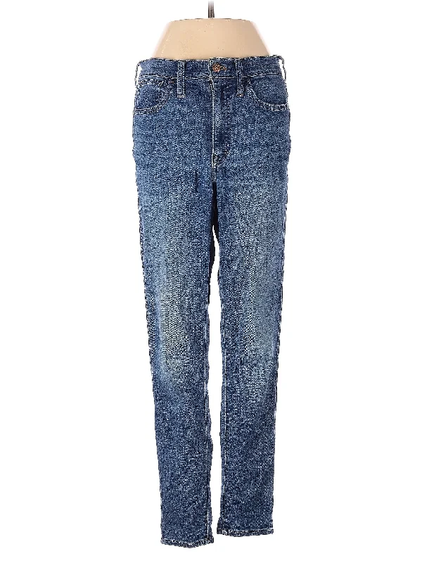 Exclusive OfferMid-Rise Straight-leg Jeans in Medium Wash