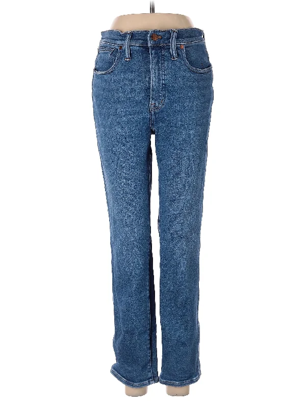 Budget - FriendlyStraight-leg Jeans in Medium Wash