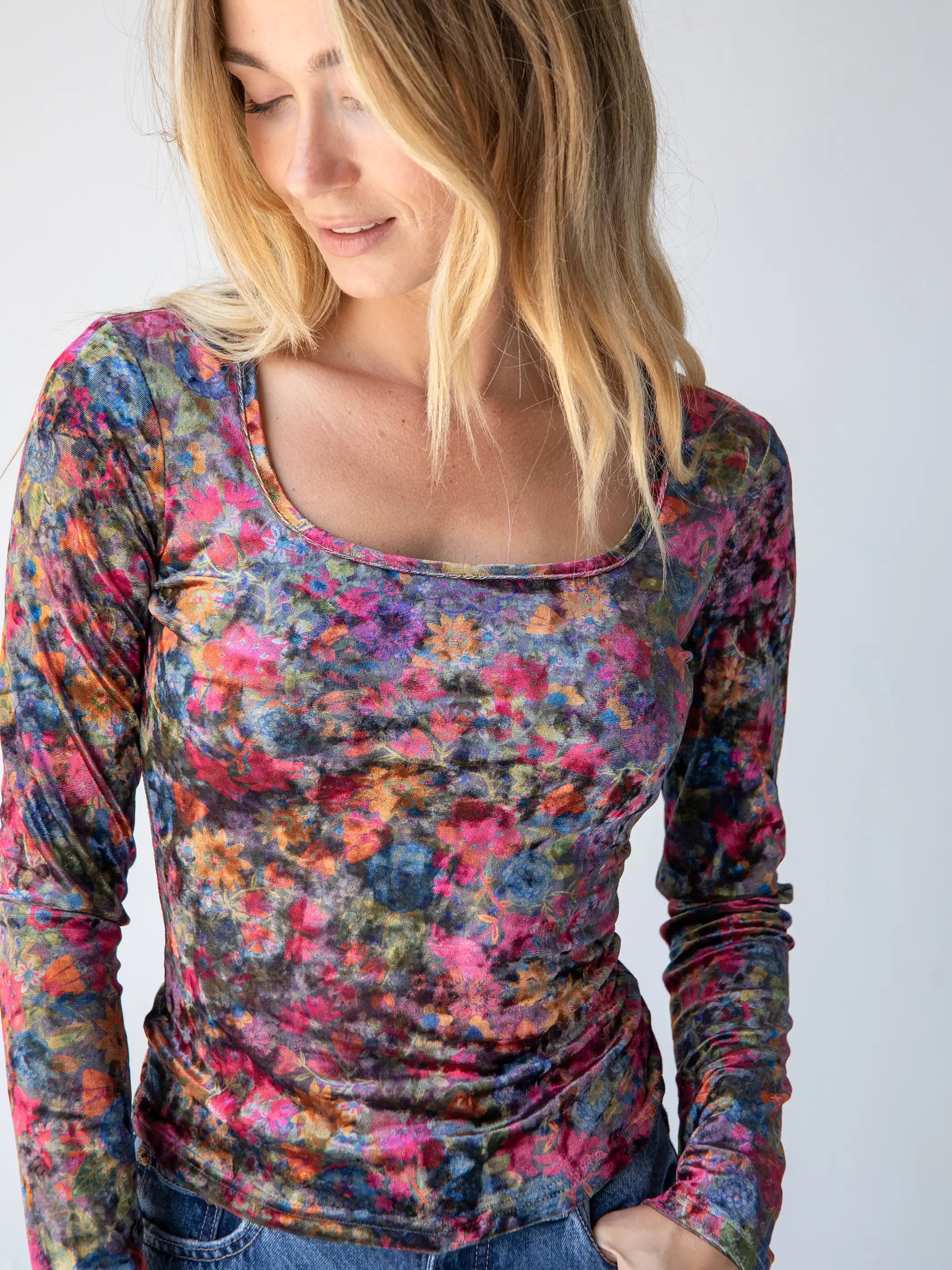 Holiday SaleDanielle Square Neck Velvet Top - Dark Floral Garden