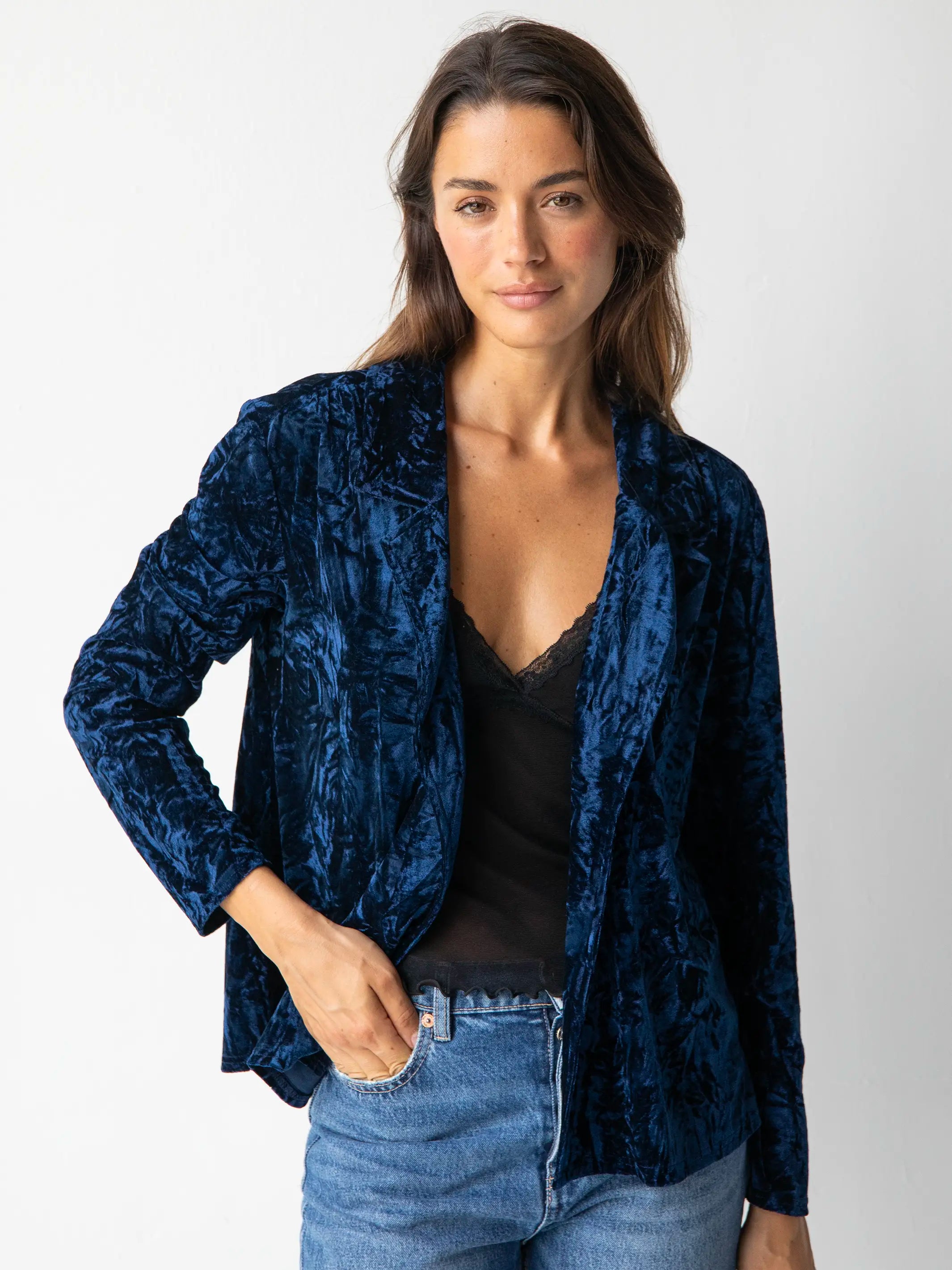 Exclusive AccessLennon Velvet Jacket - Navy