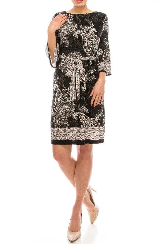 Redeem RewardsSandra Darren Textured Paisley Printed Dress