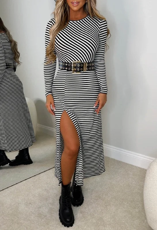 Last Chance SaleLove On The Line Monochrome Striped Long Sleeve Stretch Midi Dress